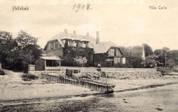 Villa Carlo i Hellebæk