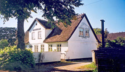 Ørnholm set fra Gurrevej, 2002