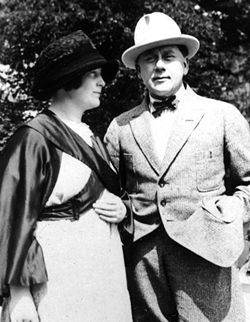 Carl Alstrup med hustruen Fenja f. Hillers
