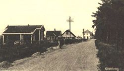 Strandvejen anno 1920 med den nye filial i Kildekrog.