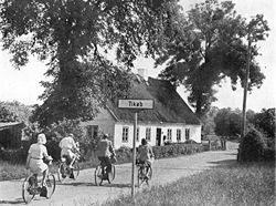 Tikøbs posthus fotograferet i starten af 1940'erne