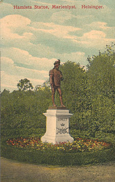 På det gamle postkort ser man, hvordan der så ud, da statuen blev sat op