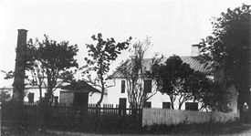 Bøtterupvej 24 i Bøtterup fotograferet i 1950'erne, medens der endnu var bageri i bygningen til venstre