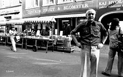 Bent Jensen ejer af Centrum Frugt & Blomster, Stengade 50. Foto: Anne-Sofie Rubæk 1/8 1979