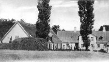 Gården Aldersborg omkring 1904, da der både var landbrug og pensionat i ejendommen