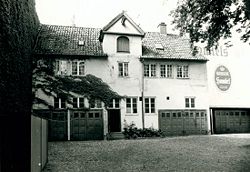 Ejendommen set fra gården 1971
