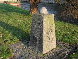 Mindesten for faldne kornet- og løjtnantelever. Kronborg.