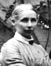 Betzy Svedstrup på et uddrag af et foto fra omkring 1905
