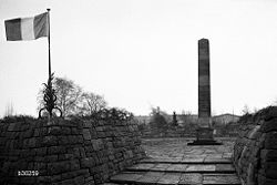De franske krigergrave. Foto: Anne Sofie Rubæk 2/6 1975