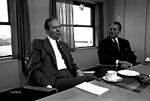 H.J. Esmann Olesen og Erland Thrane, direktører for henholdsvis Helsingør Værft og Stålvalseværket i Frederiksværk. Foto Jørgen Rubæk Hansen 11/12 1973