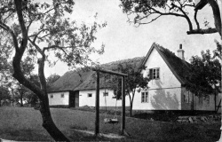 Bondegaarden medens den endnu havde karakter af bondegård