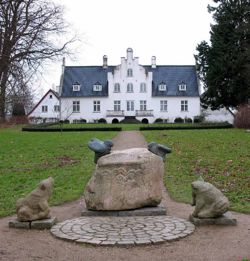 Talerstolen, skulptur af Karl Otto Johansen