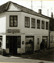 Hjørnet af Sct. Anna Gade 55 og Peder Frandsens Stræde 3. Foto 1972