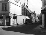 Kongensgade 1960 set fra hjørnet af Lundegade/Bjergegade. Husrækken til venstre er revet ned. Foto: Hauch
