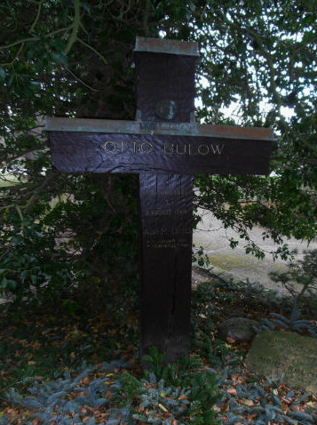 Fil:Otto Bülows gravmæle.jpeg